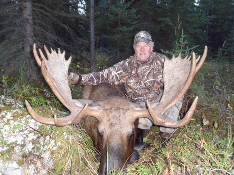 Trophy Canadian Moose Hunt in British Columbia