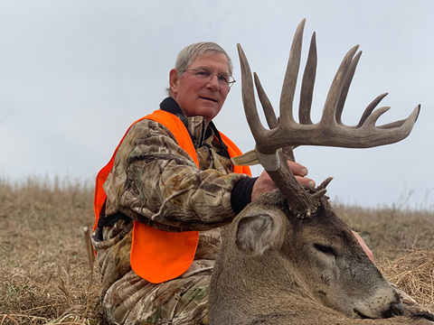 Monster Iowa Whitetail Bucks