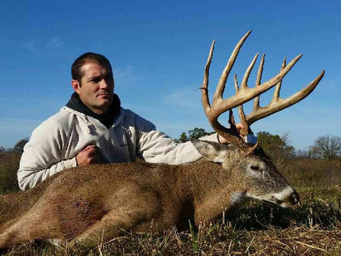 Iowa Zone 5 Trophy Whitetail Hunts